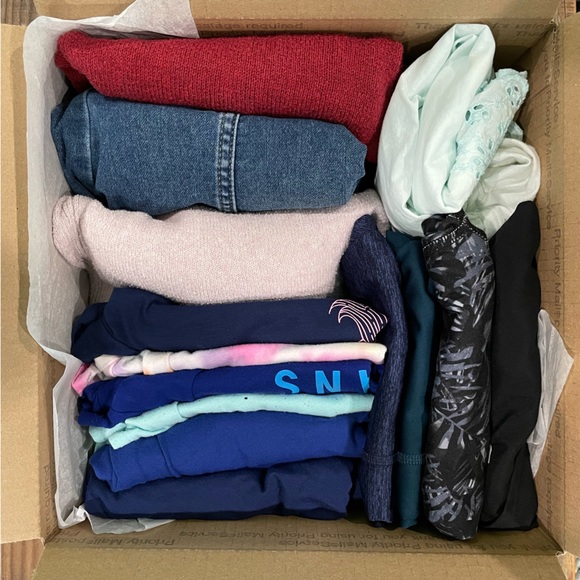 Mystery Box - Size: 10/12 Girl Clothes - Predominately Fall - Assorted Brands - Picture 1 of 1